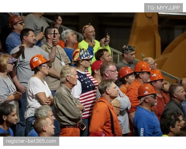 埃因霍温再,胜费耶诺德,诺阿朗助阵,世界杯转播,2026世界杯,赛事观看,转播频道,体育直播