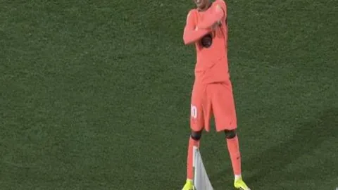 开拓者主场对马刺，文班缺席影响几何